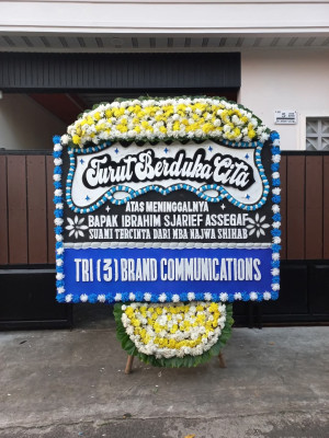Papan Bunga Duka di Muara Sentosa